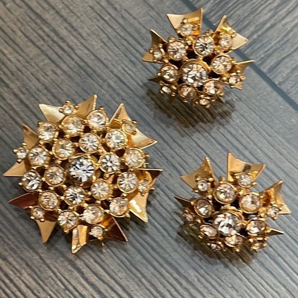 Vintage Clear Rhinestone Maltese Style Cross Pendant Pin Matching Clip Earrings - Picture 2 of 16